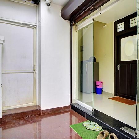 Hotel O Crystal Executive Suites Kochi Exterior photo