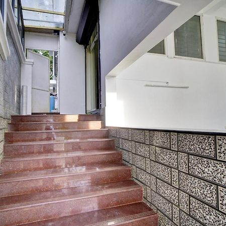 Hotel O Crystal Executive Suites Kochi Exterior photo